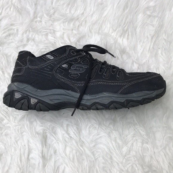 mens skechers gym shoes